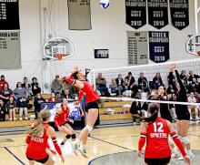Aubree Miller prepares for a kill. (Photos by Maya Hull)