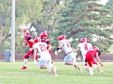 Colt Keiser carries the ball in Friday night’s matchup with Bon Homme. Keiser scored two Gorilla TDs in the game. (Photo by Kristy Ring)