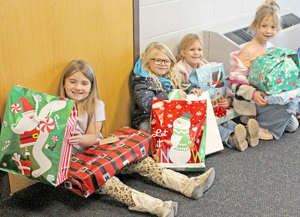 Gregory elementary students go shopping