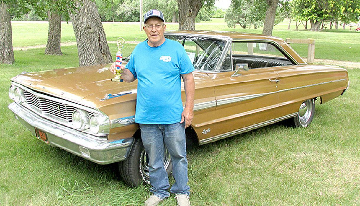 Survivor / 1st - Ralph Zimbelman - 1964 Ford