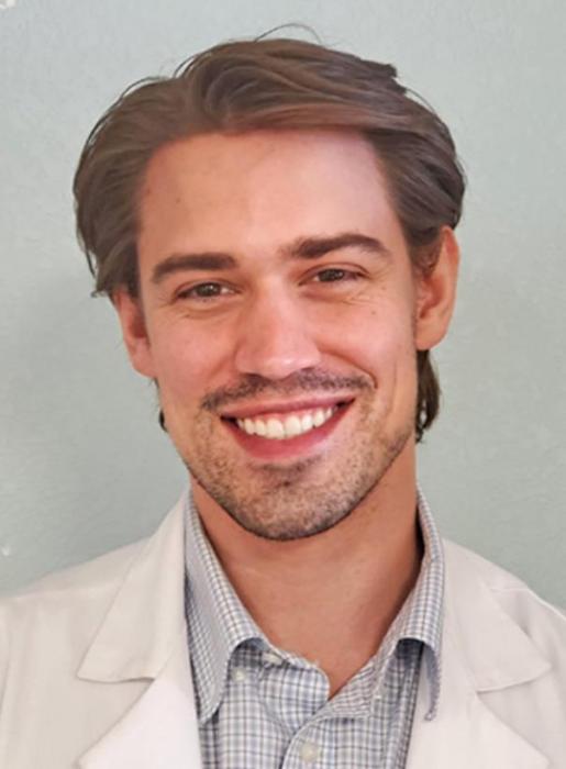 Avera Gregory provides hands-on experience to medical student