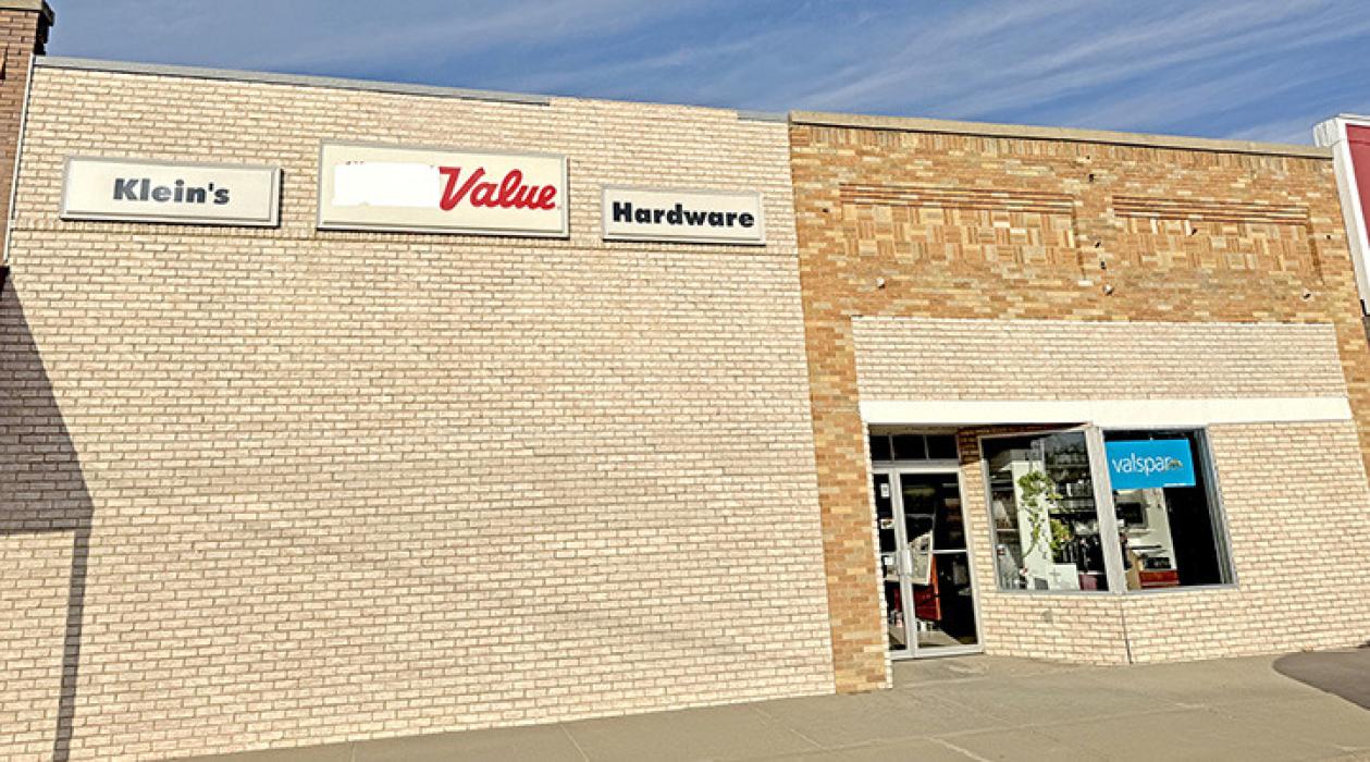 Retail businesses committed to remaining open on Main St.