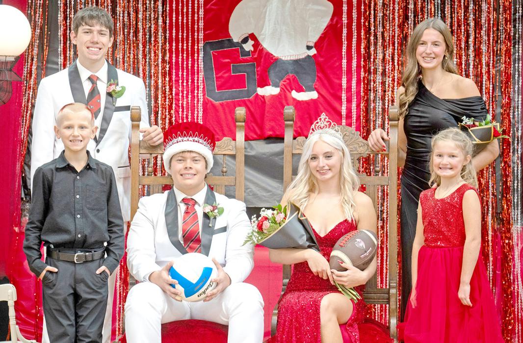 Homecoming King Max Bearshield and Queen Destiny Sengelmann are flanked by pages Blevins Beck and Mara Opp and runners-up Ben Stevicks, and Regan Graesser. (Photo by Melissa Bearshield)