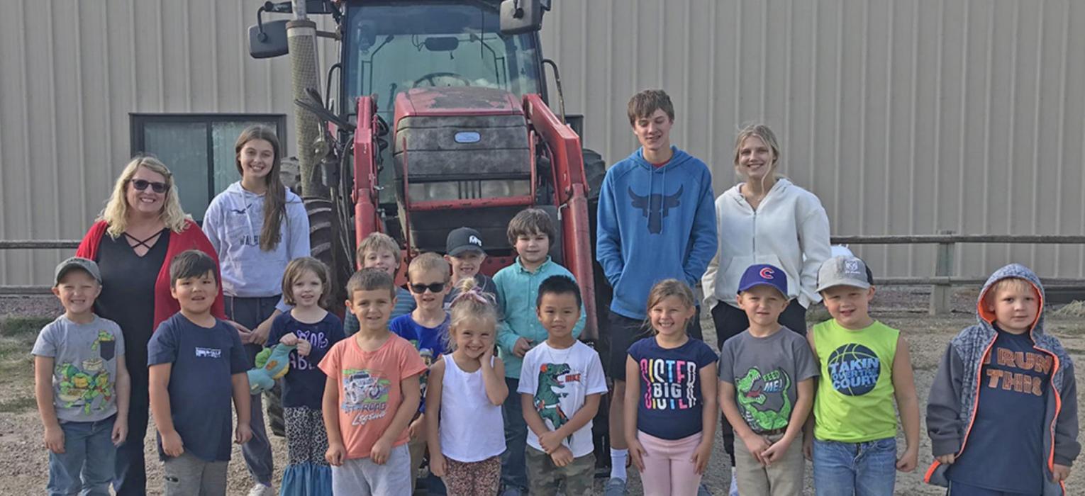 Intro to Agriculture class pictured with Gregory’s Mrs. Jana Winter’s begindergarten class.