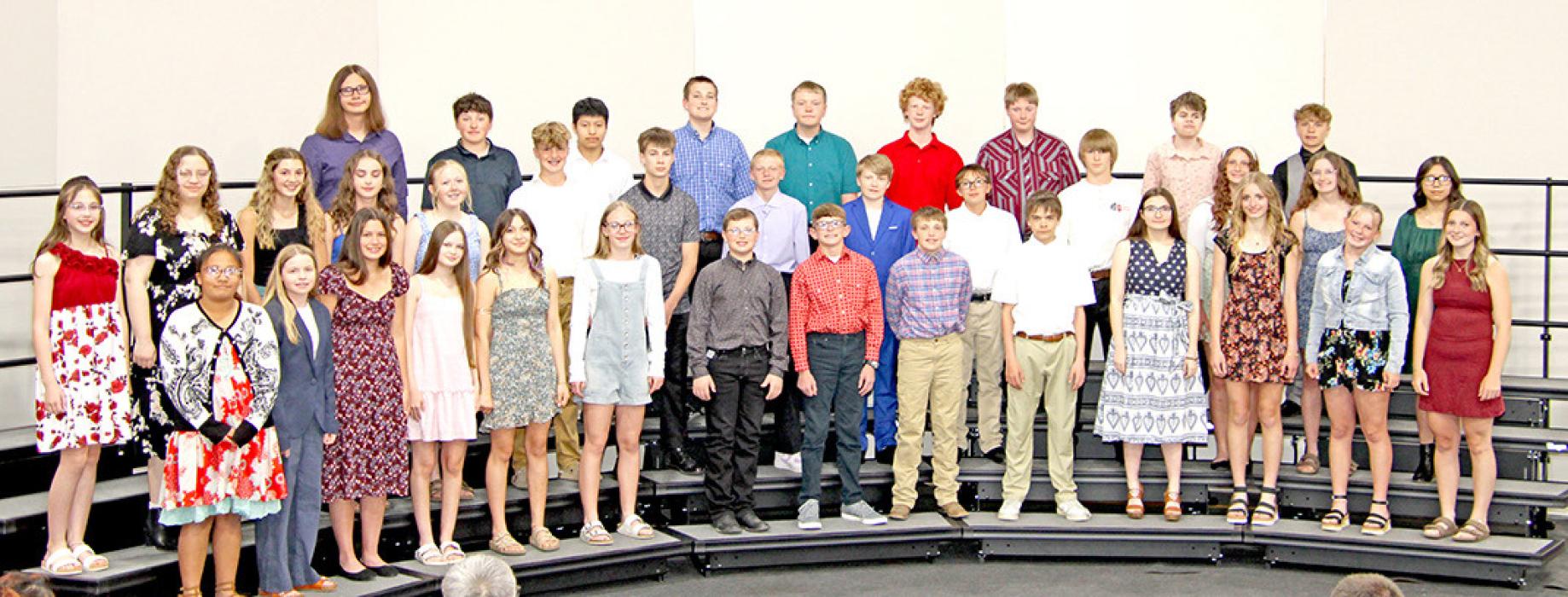 The junior high choir showcased their hard work of the semester with five selections, among them “Jubilate, Alleluia!” by Mary Lynn Lightfoot, “This is the Day” by Audrey Snyder, “We’re the Men” by Jay Althouse, “Hi! Ho! The Rattlin’ Bog” by Linda Spevacek, and “Kaleidoscope” by Pinkzebra.