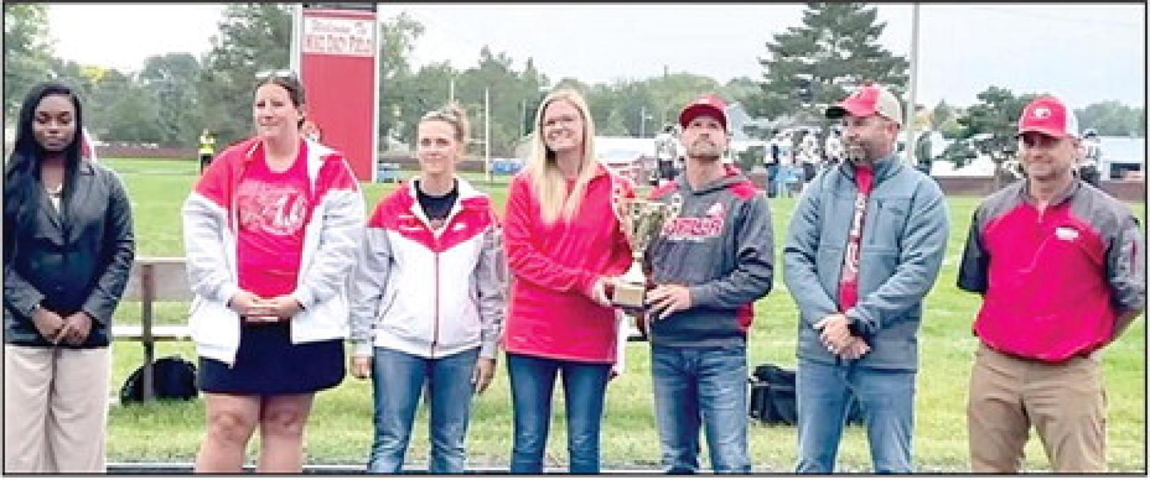 Gregory coaches presented with Kelo Cup