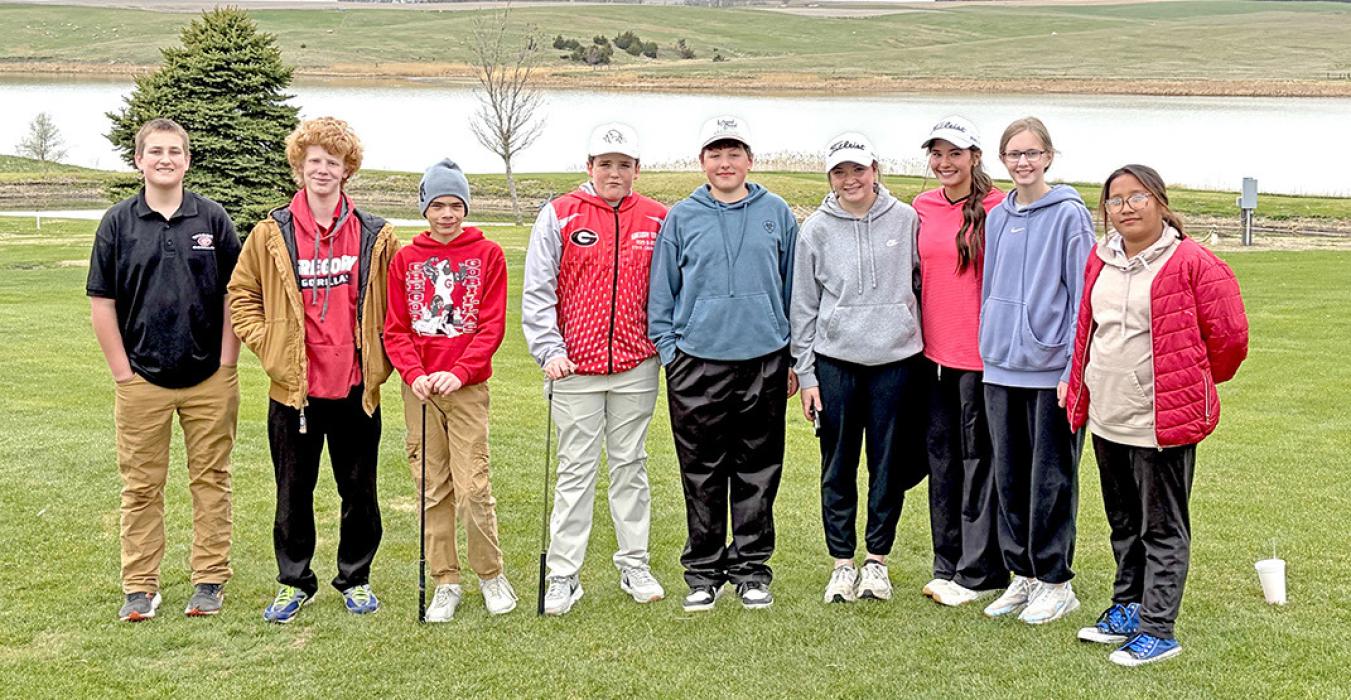 Middle school golfers pictured l to r: Ben Engel, Aiden Schwader, Fielding Johnson, Dawson Stukel, Braylon Stevicks, Sophee Skalla, Gracie Biggins, Hannah Hull, and Emily Songer.
