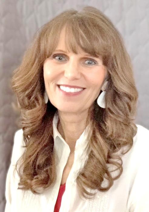 Rhonda Vaughn-Waterbury chosen as graduation speaker