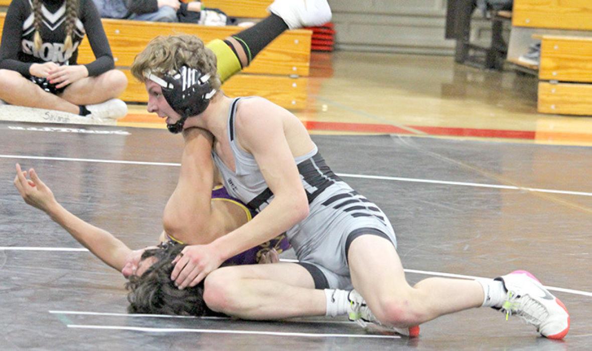 Eli Ekroth won a 4-1 decision against Neil Hicks of Bennett County and pinned Landon Bame of Stanley County Tuesday evening. (Photo by Gracie Stephens)