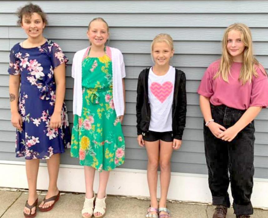 Gregory County 4-Her’s assemble an outfit workshop
