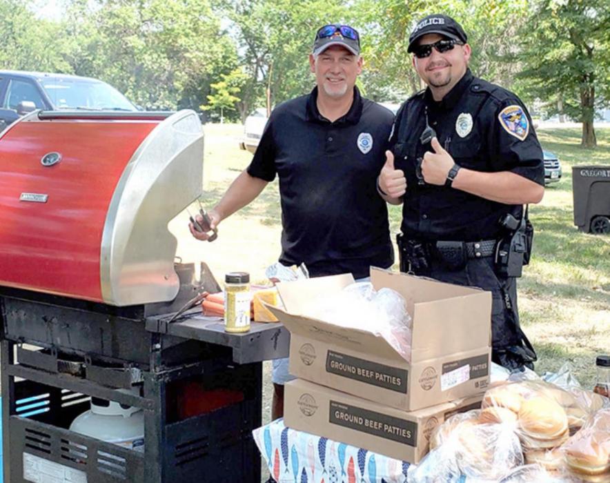 Police department teams up with Avera for a pool party cook-out