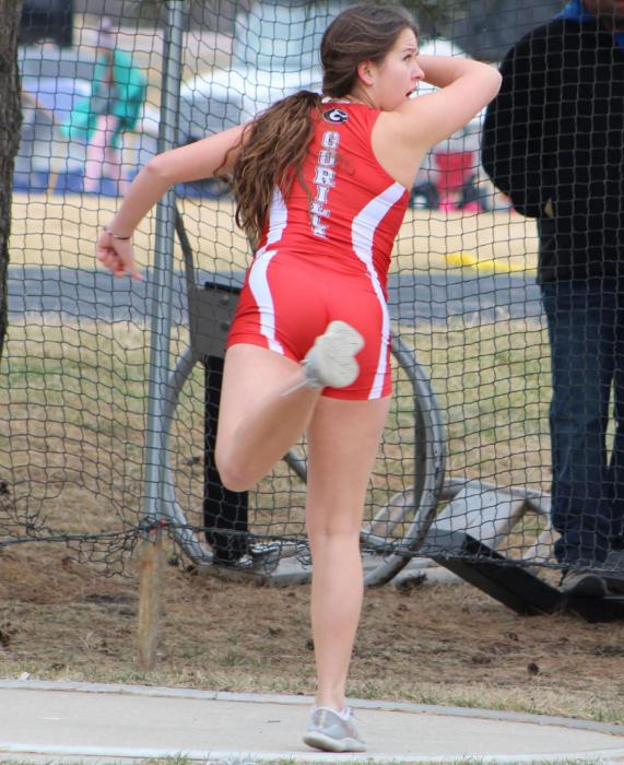 Sapphire Kenzy checks to see where the discus landed in her throw at the Gregory Invitational. (Photo by Anna Dargatz)