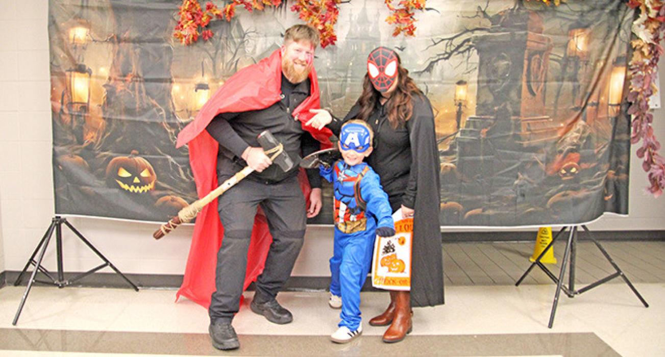 More spooky, sweet, and scary costumes from Trunk or Treat