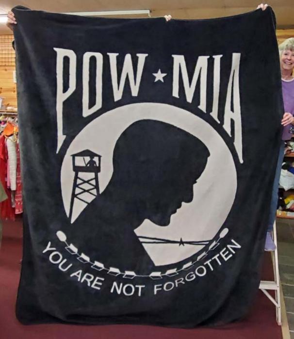 Wear ‘n’ Wares receives a