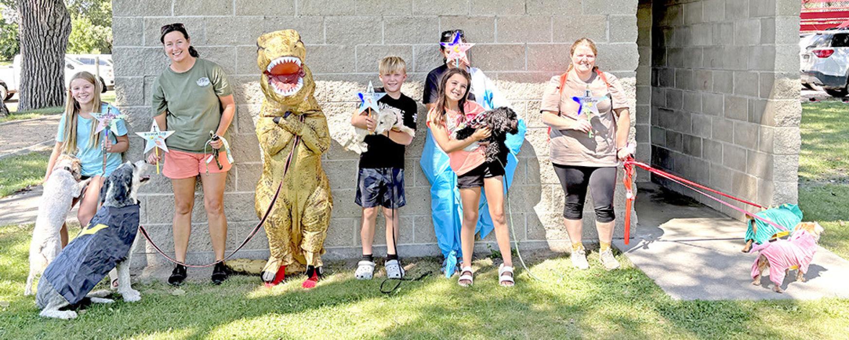 Gregory/Dallas Chamber held Stomp, Chomp, and Roar