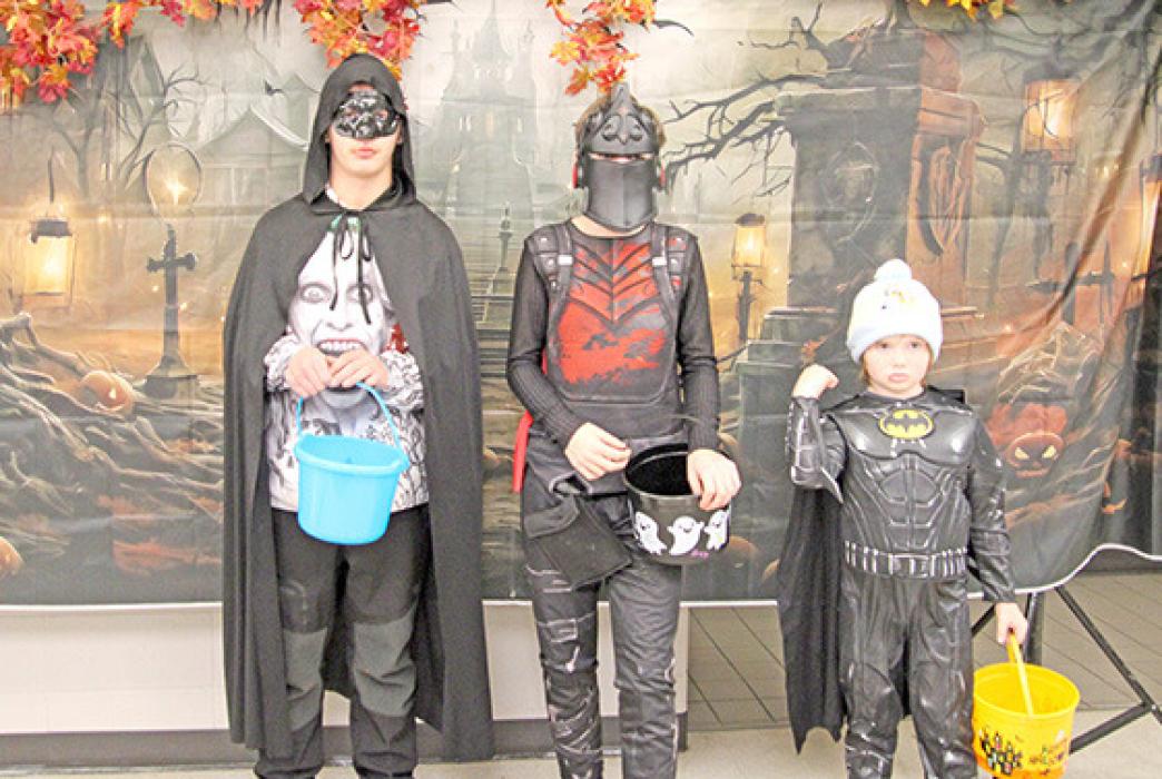 Trunk or Treat drew a large crowd again this year