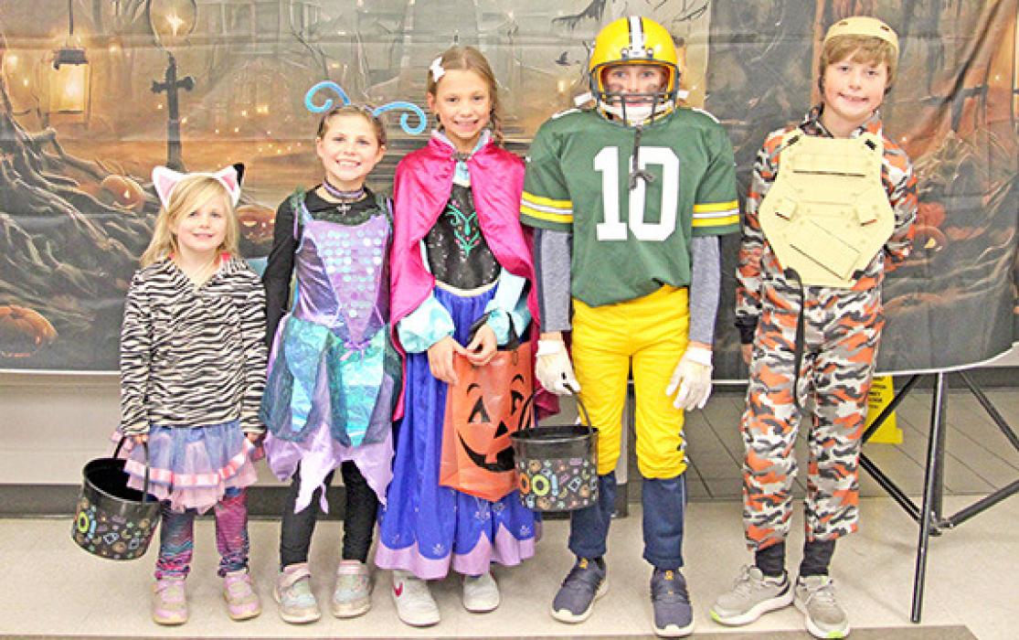 Trunk or Treat drew a large crowd again this year