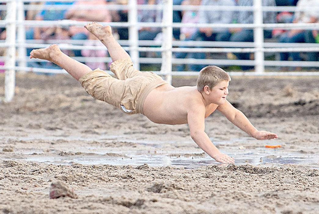 Making lemonade out of the muddy rodeo arena at the 2022 Stampede