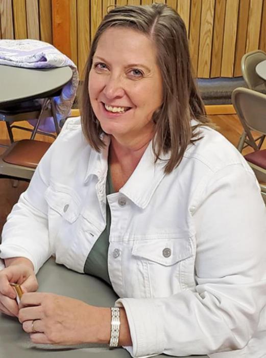 Betsy Heyden, who was the club’s extension agent from 1984 until 1996, was the guest speaker for the program.