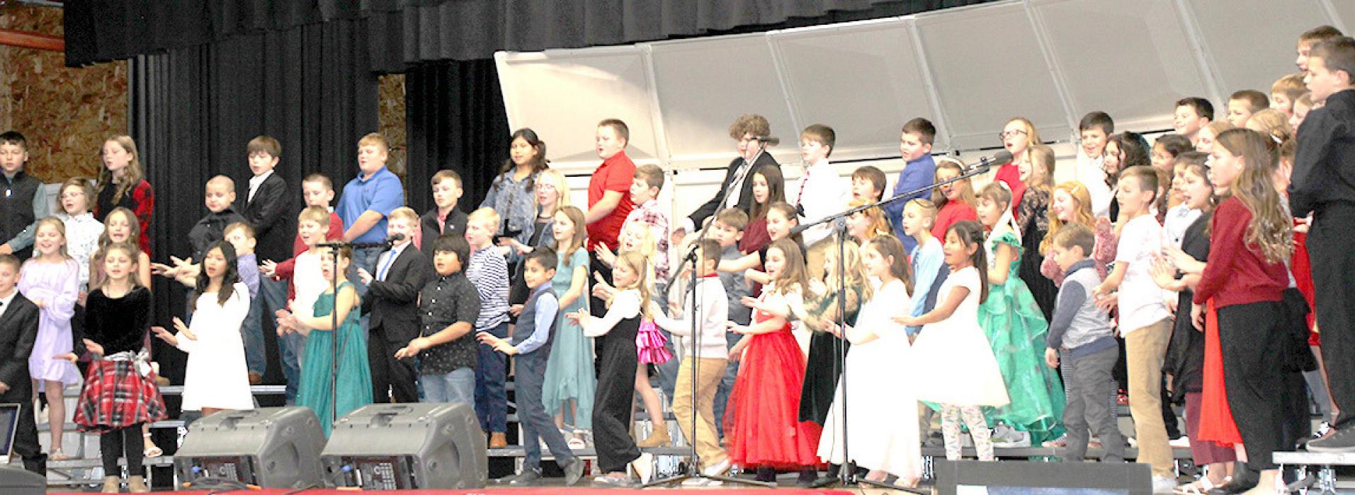 The Gregory Elementary concert was held Monday, December 16, 2024. The 3rd-5th graders sang and danced their way through several selections, such as Holiday Windows, Holidays in the Sun and Makin’ Toys.