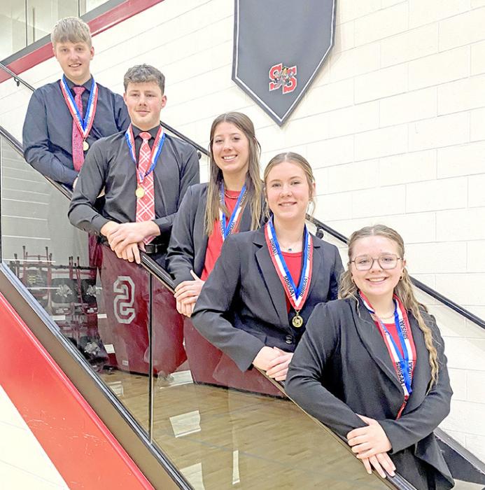 Oral Interpretation team brings home three superiors and team award from state