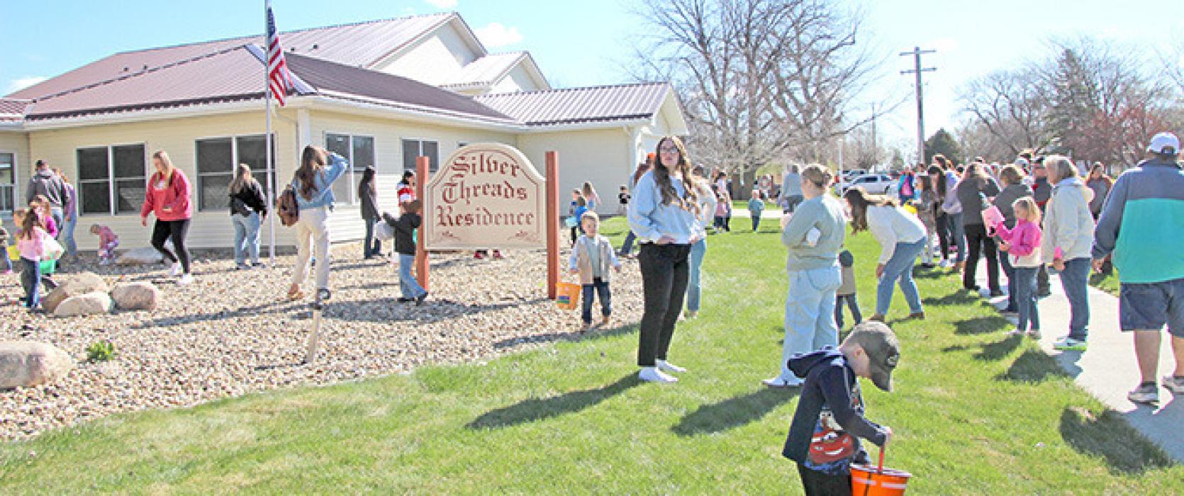 Silver Threads Easter Egg Hunt draws a lot of kids