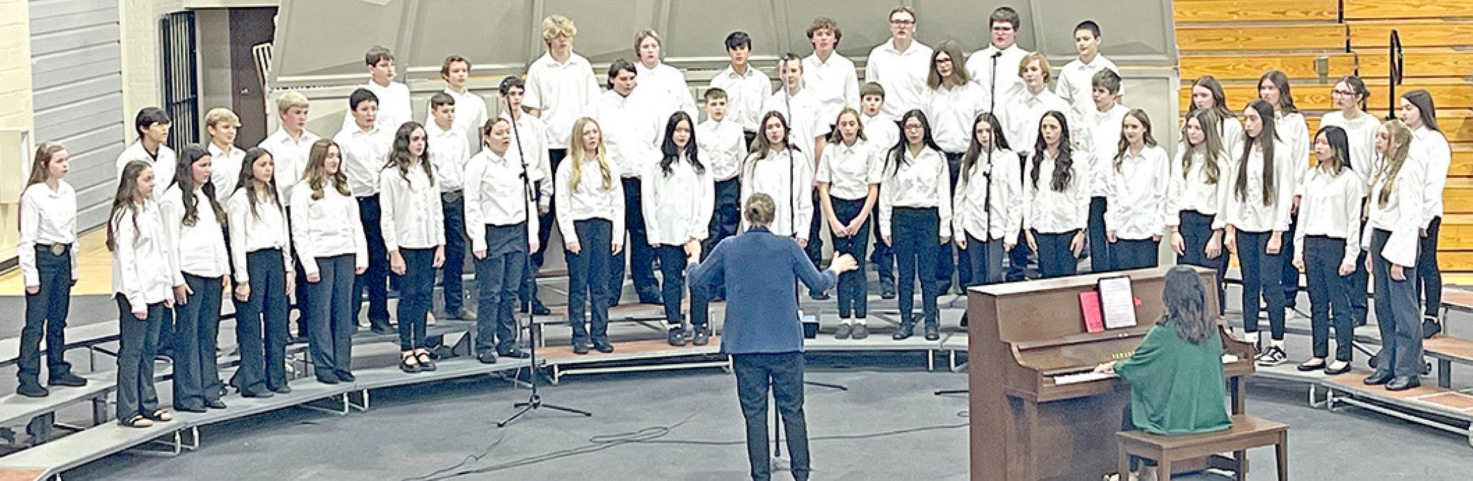 The junior high choir continued the wintry theme with Cold Snap and Winter Lullaby. (Photo by Sara Anderson)