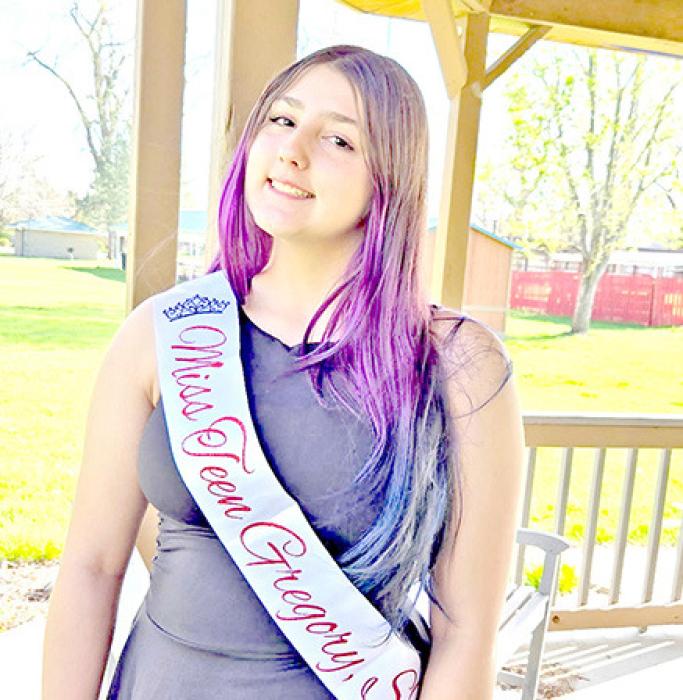 Savanah Lozano to compete for Miss Teen South Dakota title