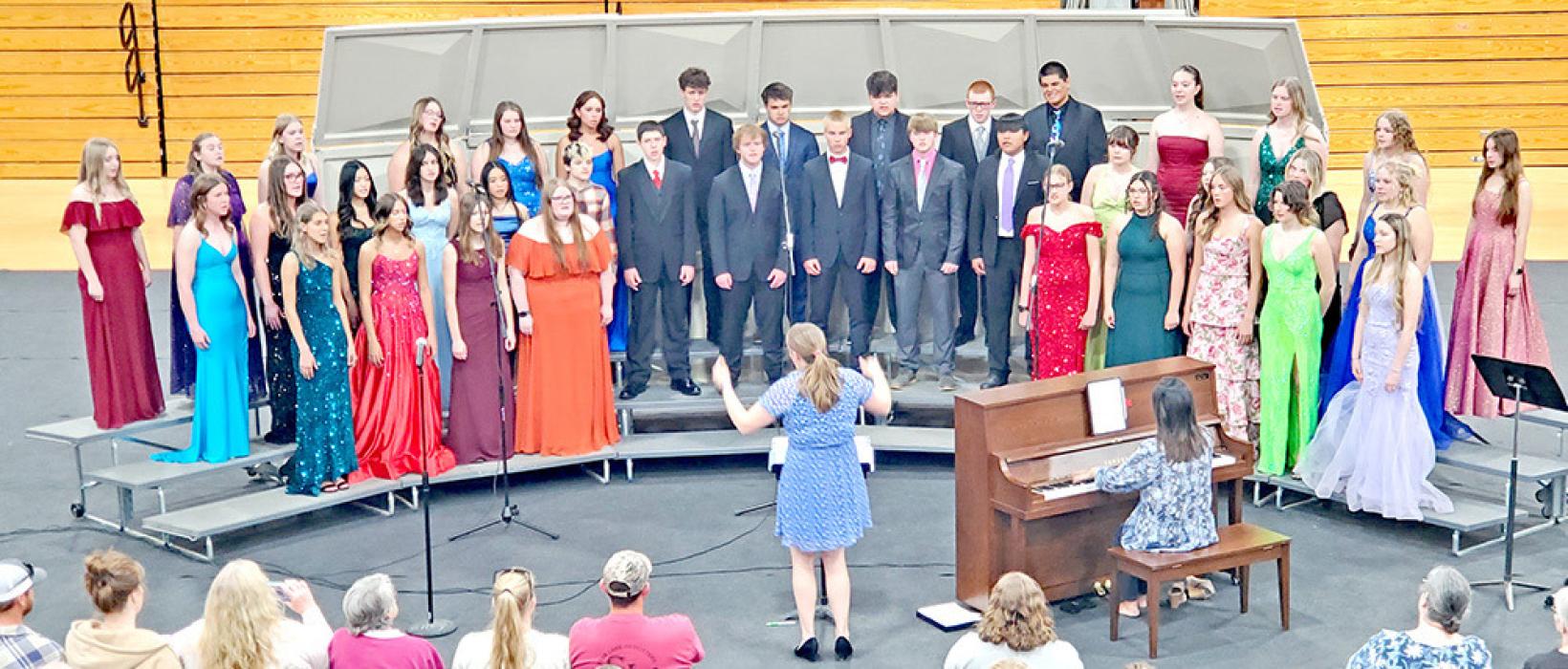 The high school choir finished the program with four selections, beginning with “Jubilate, Alleluia!” by Mary Lynn Lightfoot and ending with a medley of “Found/Tonight,” arranged by Narverud.