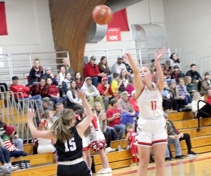 In addition to her ten points, Cassidy Keiser led the team in rebounds, pulling down six in Gregory‘s win.