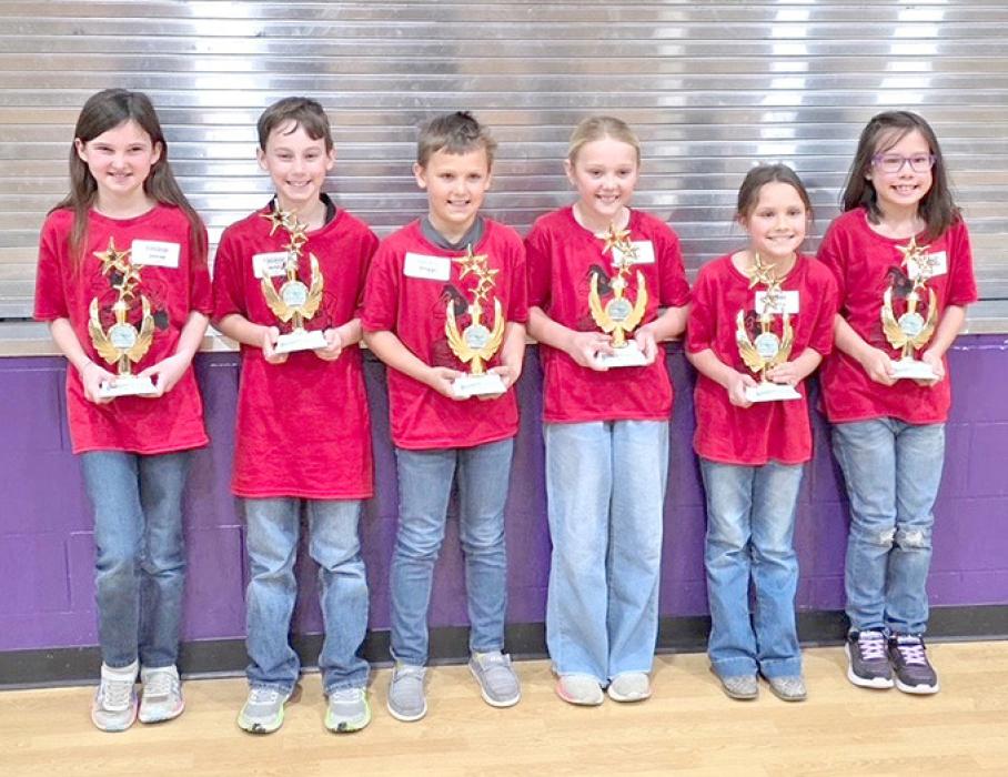 The 2nd grade team of Jessa Bartling, Henry Cook, Briggs Hamilton, Lainee Beck, Kaisley Kahler, and McKenzie Lubbers (l to r), won 1st place. (Photos by Mark Braun)