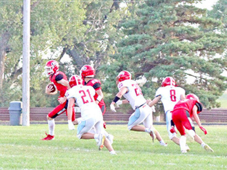 Colt Keiser carries the ball in Friday night’s matchup with Bon Homme. Keiser scored two Gorilla TDs in the game. (Photo by Kristy Ring)