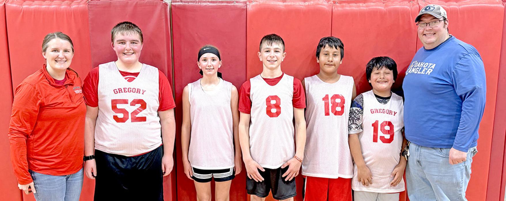 The Houston Cougars team of Coach Katie Opp, Ian Opp, Mayme Reber, Gunner Veskrna, Jaden Songer, Gavin Songer, and Coach Jared Opp were the 5th-6th grade division champs.