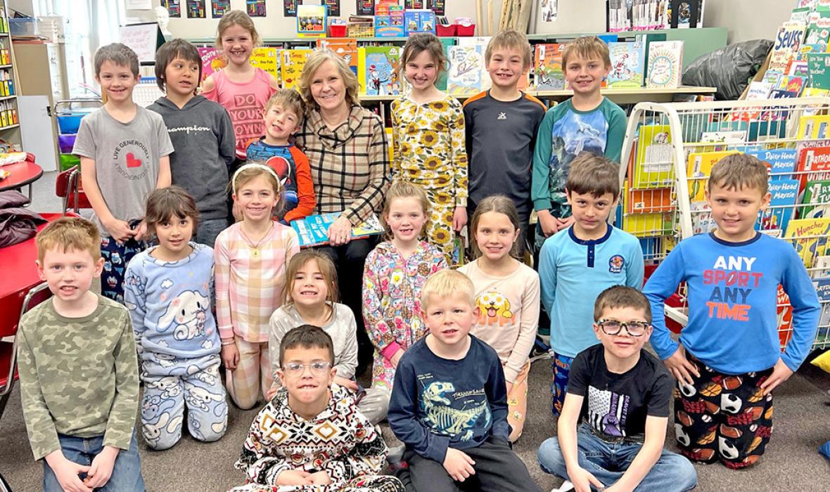 Gregory Elementary students celebrate Read Across America