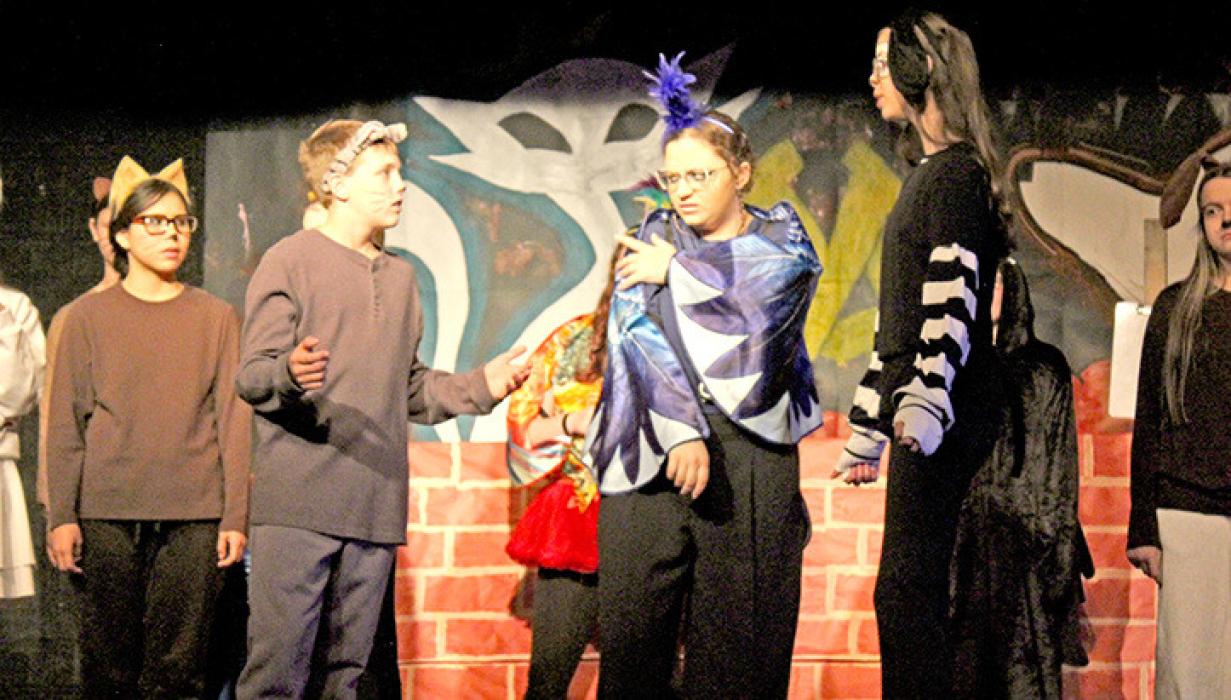 Jellybean (Otto Reber) argues his case.