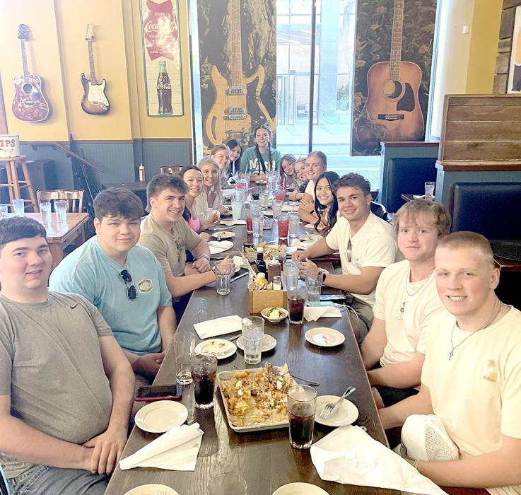 A meal at Puckett’s closed out the group’s time in Nashville before they headed home the next morning.