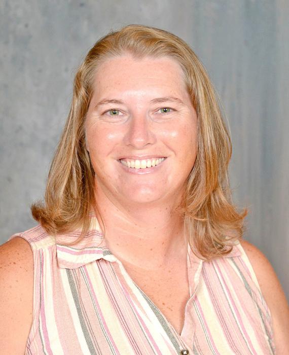 Mollie Andrews receives teaching award