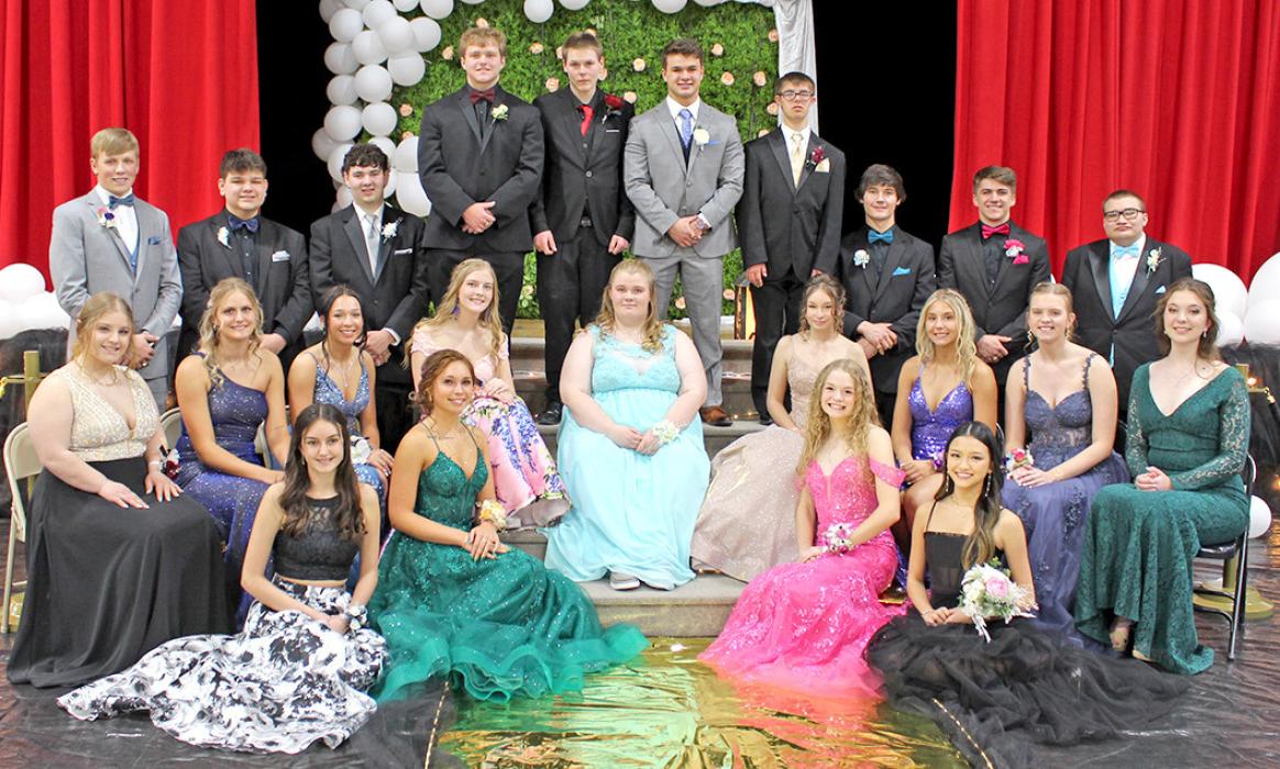 The Gregory High School Jr./Sr. prom was held Saturday, April 15, at Gregory Memorial Auditorium. Here, the junior class poses for a group photo. (Photos by Kristy Ring)