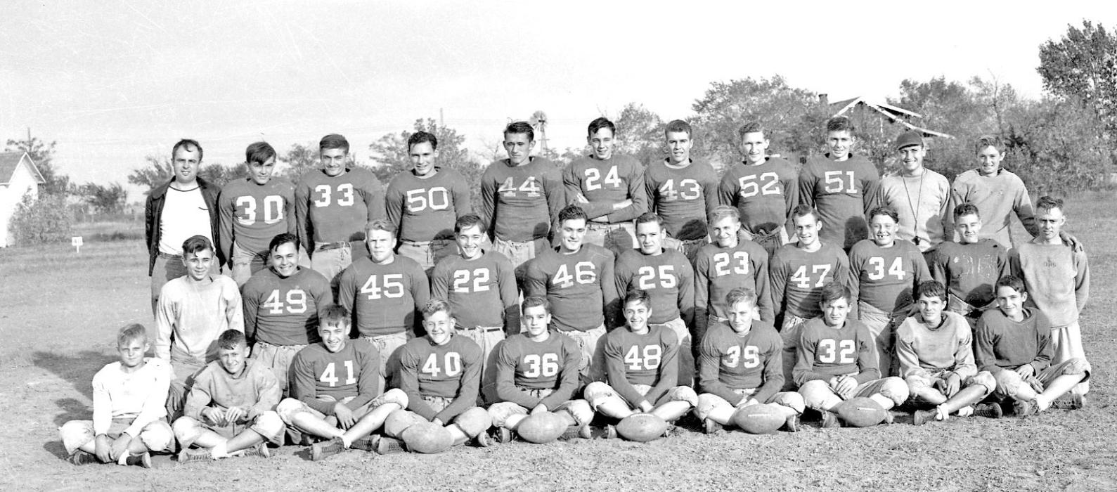 We’ve got some old photographs taken by Rosebud Photo Co., but we’re missing a few names! Keep an eye out in upcoming issues of the Gregory Times-Advocate as we share photographs from years past and ask our readers to help identify the people, places, and memories pictured. Contact Richard Rubel at rbsrubel@gwtc.net or gregorynews@gregorynews. com with any information you have.