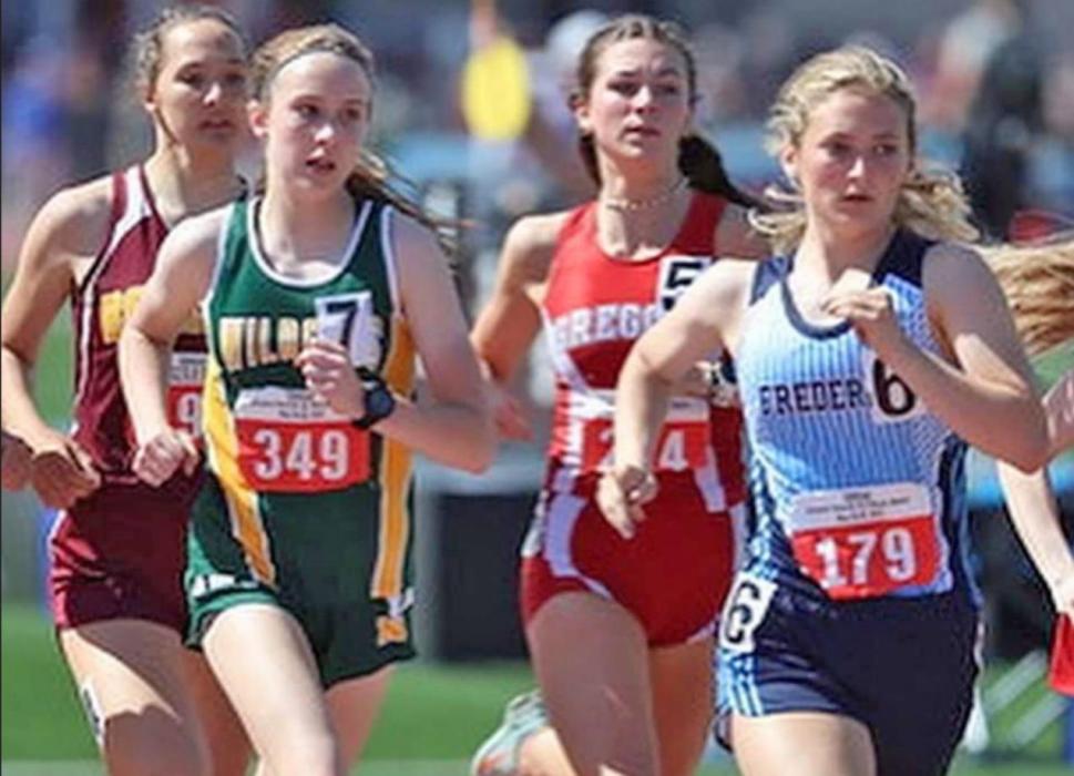 Senior Emma Thomas completed her career at Gregory High School by earning a fourth in the 1600 Meter Run, a ninth in the 800 Meter Run, and an 11th as part of the 4x800 Meter Relay team.