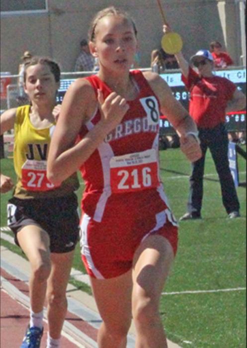 Asia VanDerWerff followed on the heels of teammate Emma Thomas to finish tenth in the 800 Meter Run. She was also part of the 4x800 Meter Relay that came in 11th.