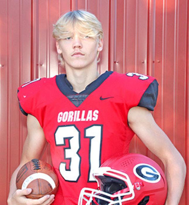 AVERY SENGELMANN #31 Parents: Ashley &amp; Justin Weise Year: 6’0” Freshman Position: RB/LB Wt. 165#