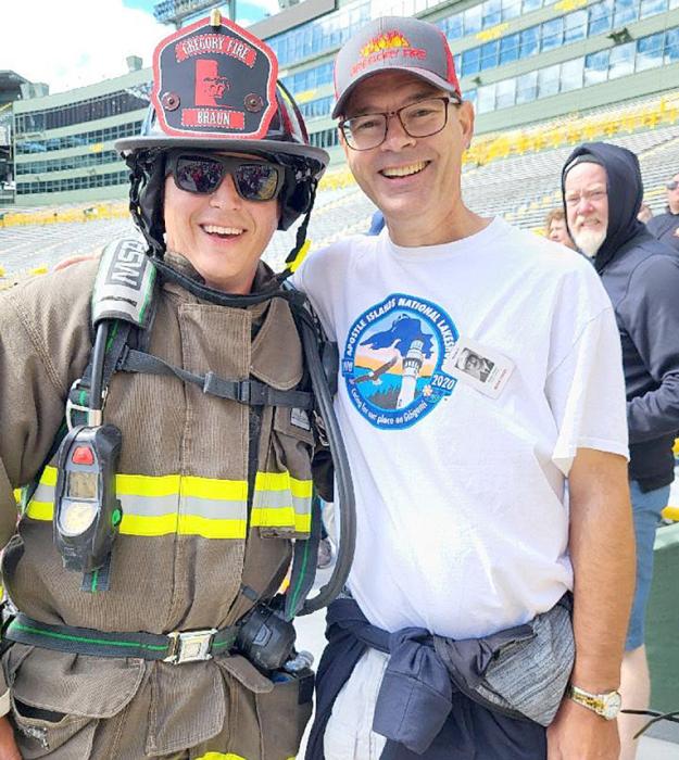 Mark Braun completes 9/11 Stair Climb event at Lambeau Field