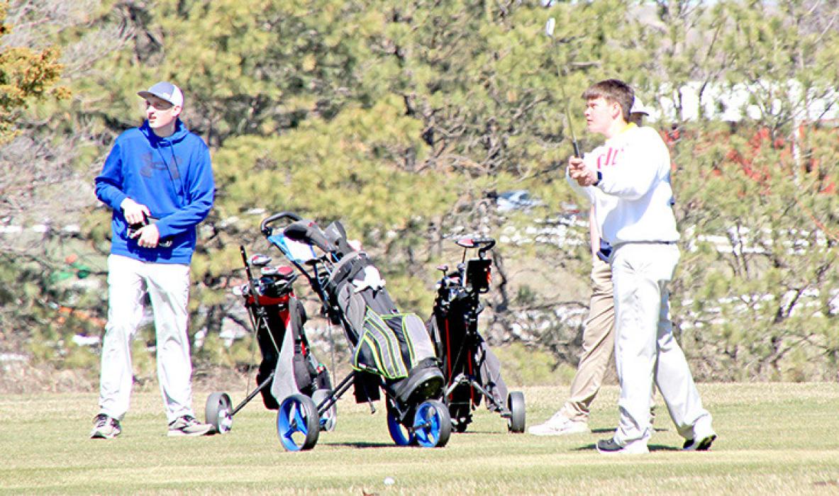The JV/MS golf meet was held at the Gregory and Burke Golf Courses last Friday.