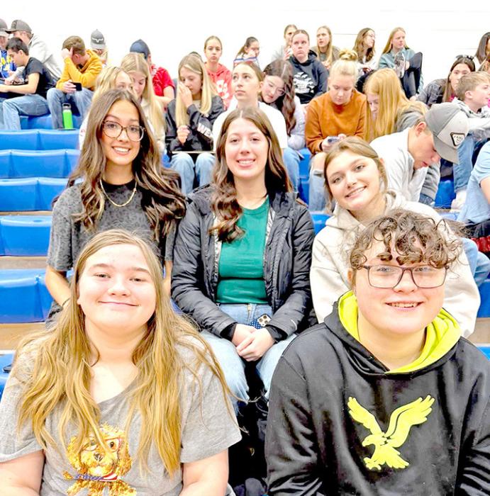 Vet Science - 7th Place Team Back row, l to r; Aubree Miller 20th, Ella Sperl 42nd, and Ava Kerner 41st Front row, l to r; Naomi Hanson 25th and Savannah O’Bryan 16th