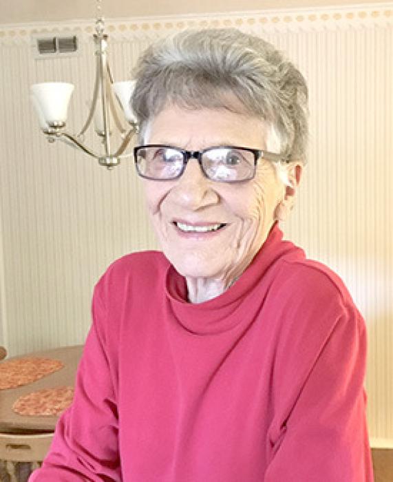 Dorothy (Pochop) Uecker