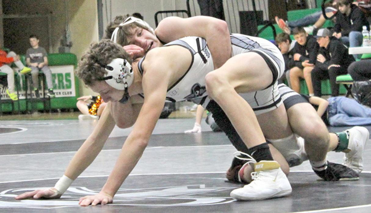 Owen Hansen extended his record to 19-0 for the season, winning all three of his matches at the Miller/Highmore/Harrold Invitational Tournament on Saturday. (Photo by Gracie Stephens)
