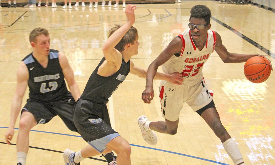 Daniel Mitchell scored a total of 33 points in Gregory’s first two post-season games to lead the Gorillas in scoring. The win against the TDA Nighthawks qualified the team for the SoDak 16. (Photo by Gracie Stephens)
