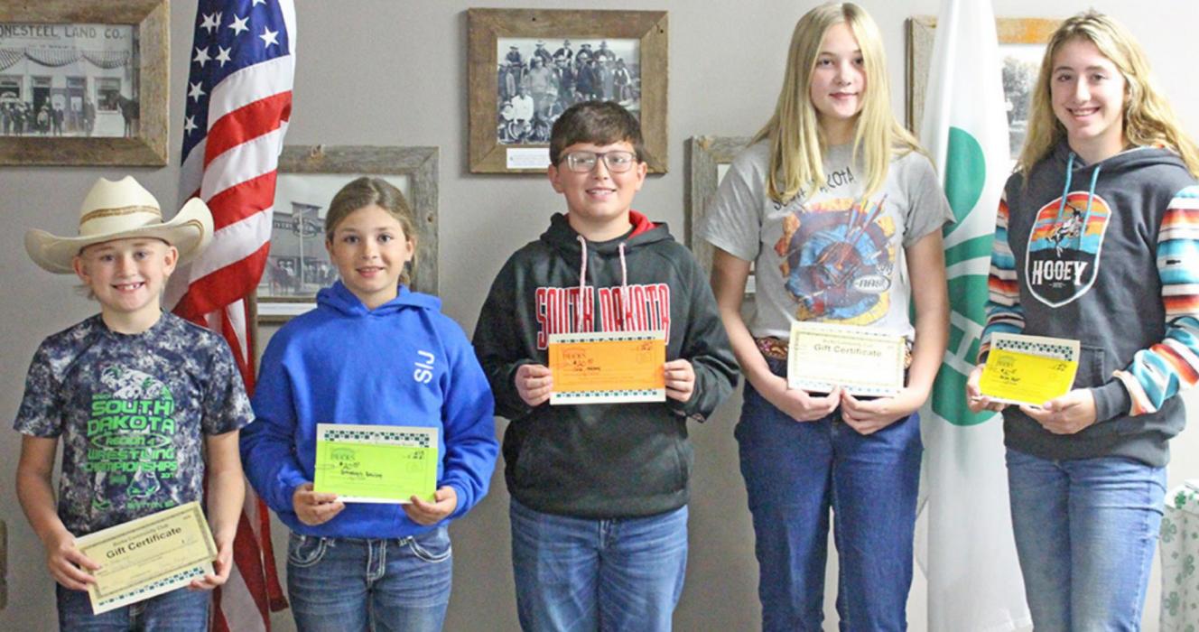 Tucker Krcil, Brooklyn Bailey, Gabe Adams, Libby Krcil, and Hailey Haiar, shown above l to r, received the Top Journal awards at 4-H Recognition Night. (Submitted photo)