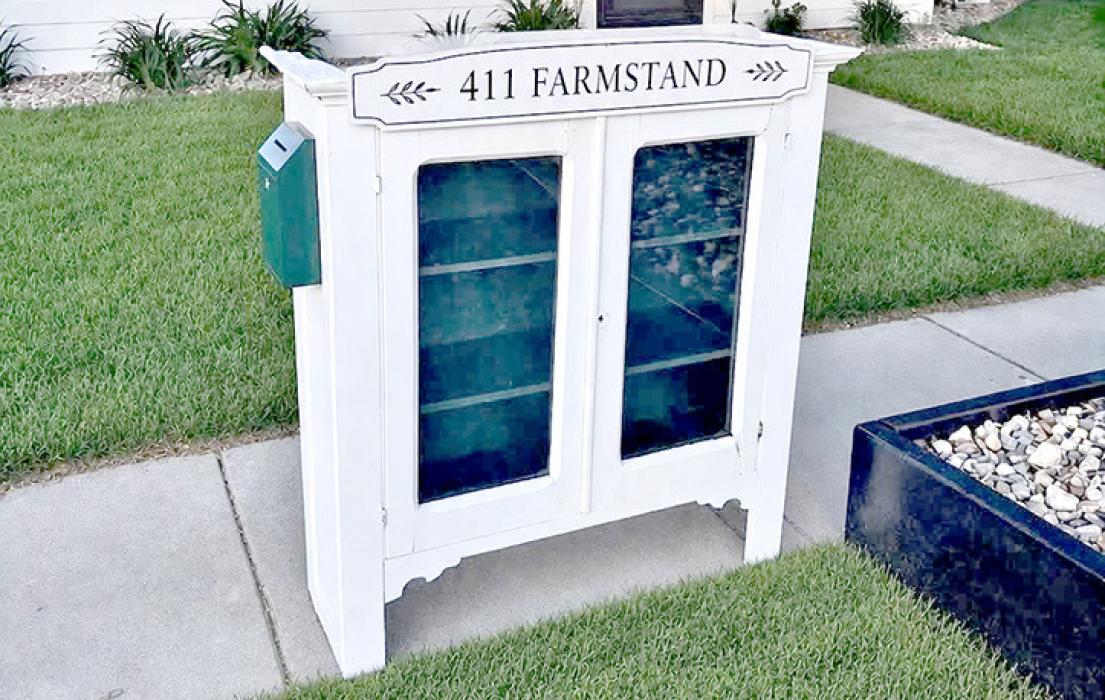 Now shoppers don’t have to wait for the Burke Farmers Market to purchase 411 Cookies; the 411 Farmstand makes the cookies available close to home.